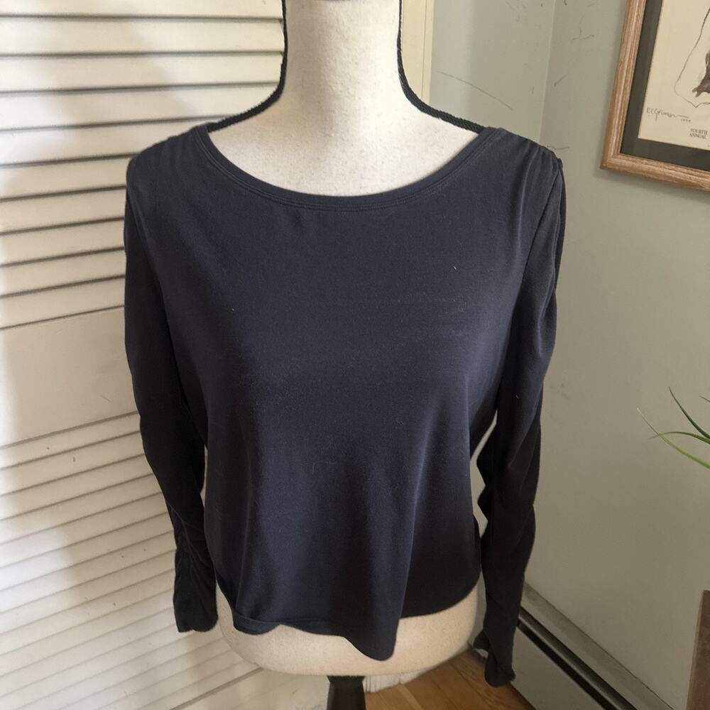 Athleta Top Womens Medium Black Ruched Long Sleeve Minimalist Athleisure